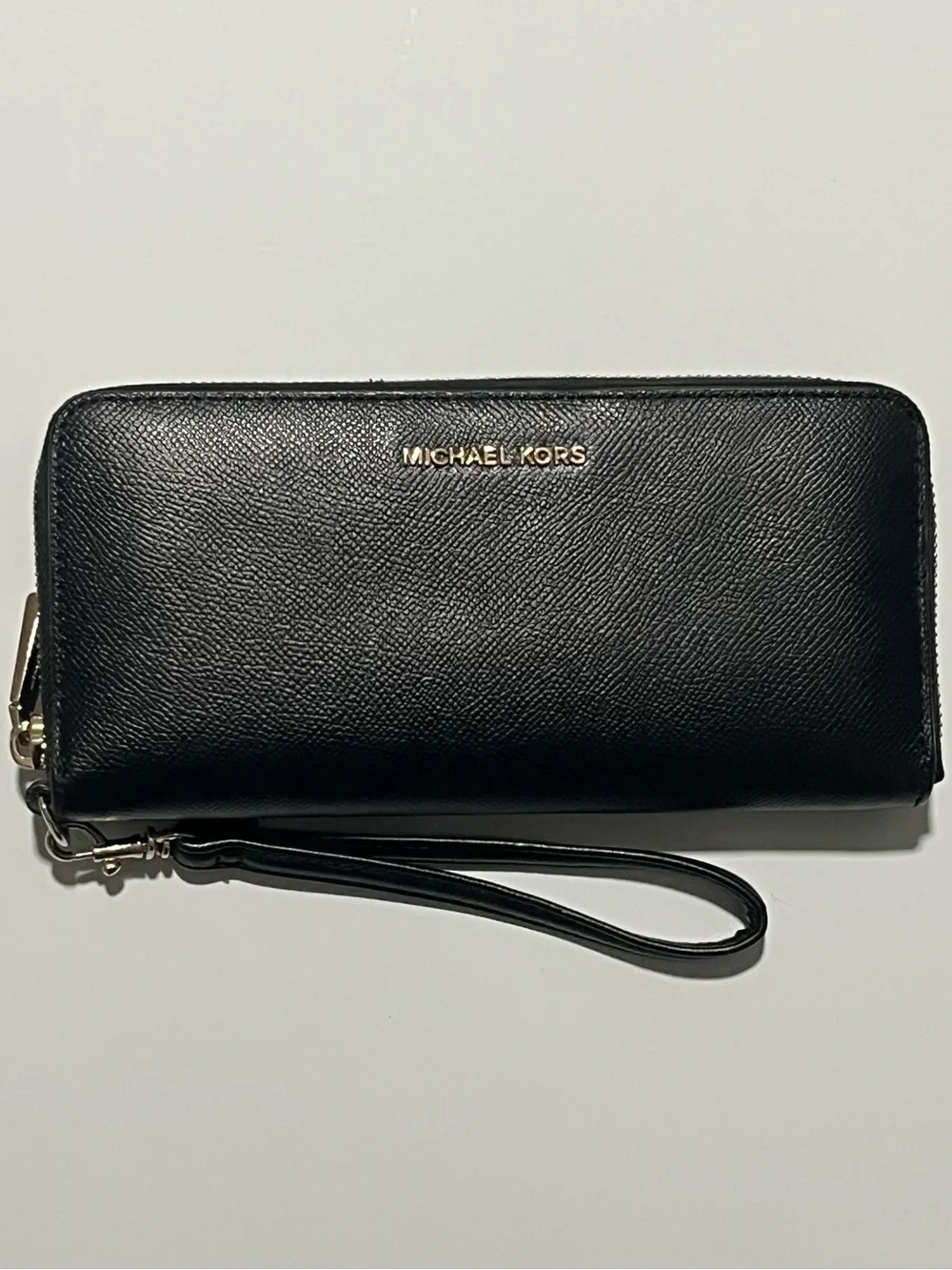 Michael Kors Jet Set Travel Large Black Leather Continental Wristlet Wallet